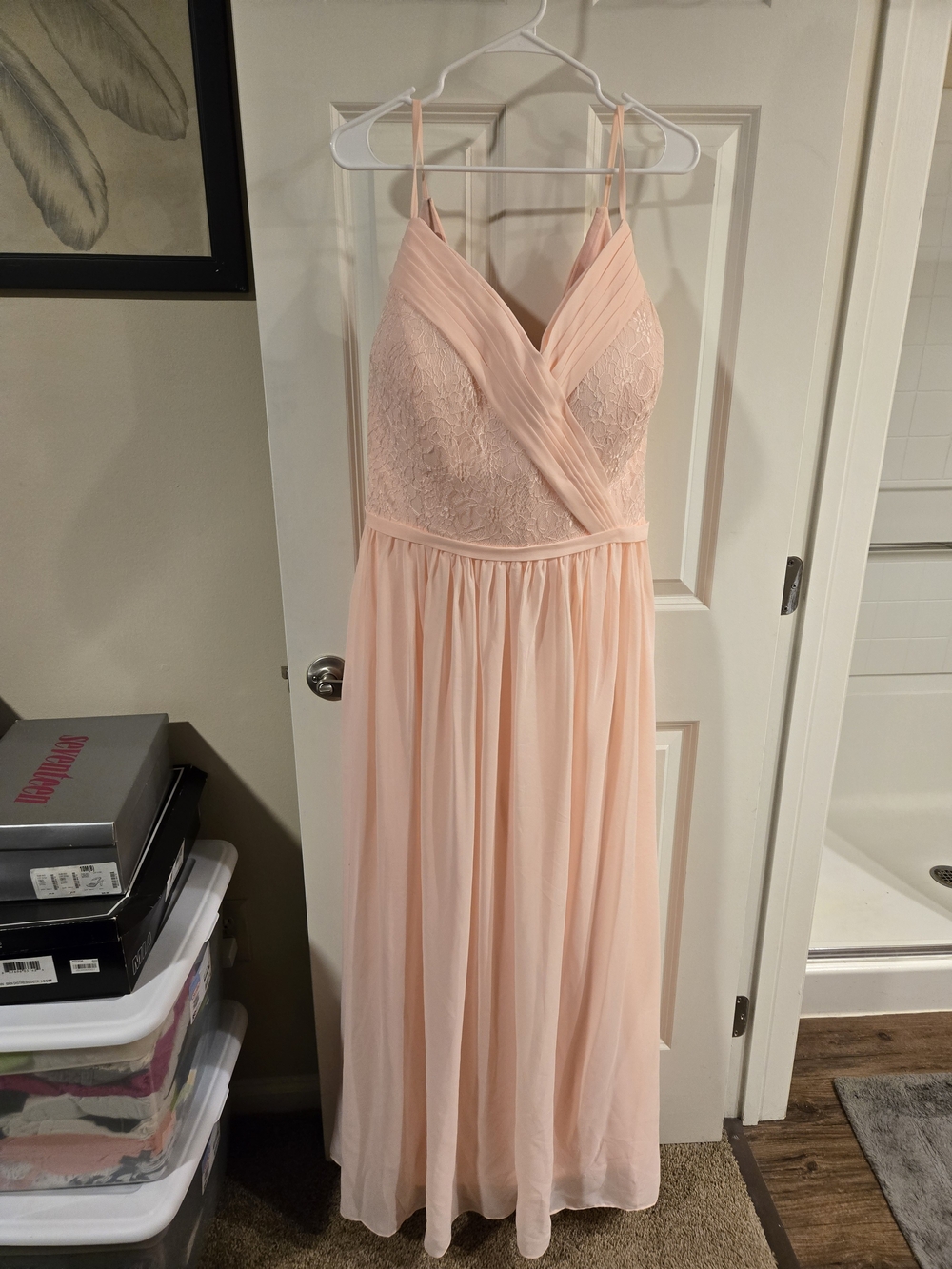 Elegant Pink Lace & Chiffon V-Neck Maxi Dress